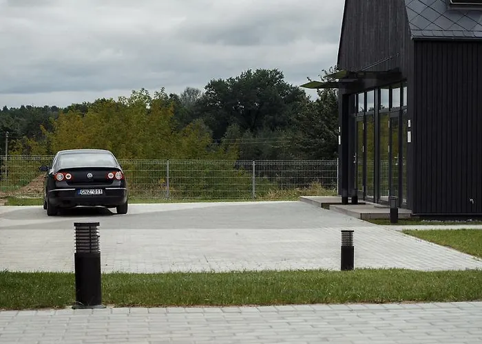 多米利尼酒店 * 德拉肯恩凯